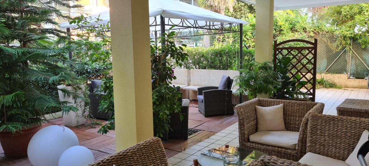 Hotel Beppe Rimini Buitenkant foto